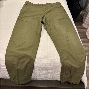 Eddie Bauer Green Chinos Relaxed Fit Cotton